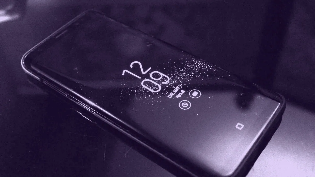 A phone screen showing the time and its notifications.